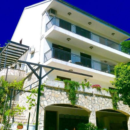 Villa Monte Boutique Apartments In تْشيرسيك نوفي المظهر الخارجي الصورة